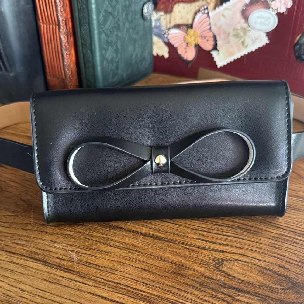 Kate Spade New York Bow Belt Bag – Black Leather